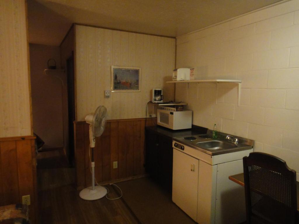 Old Country Motel Thunder Bay Room photo